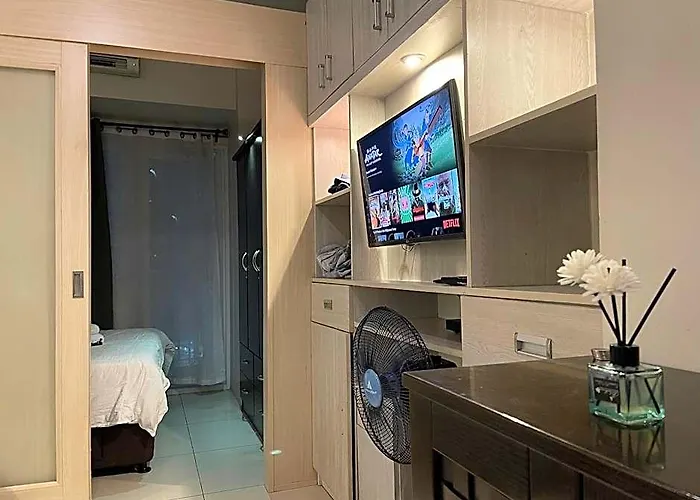 Netflix, Destina At Jazz Residences Makati, Metromanila 4* Manila